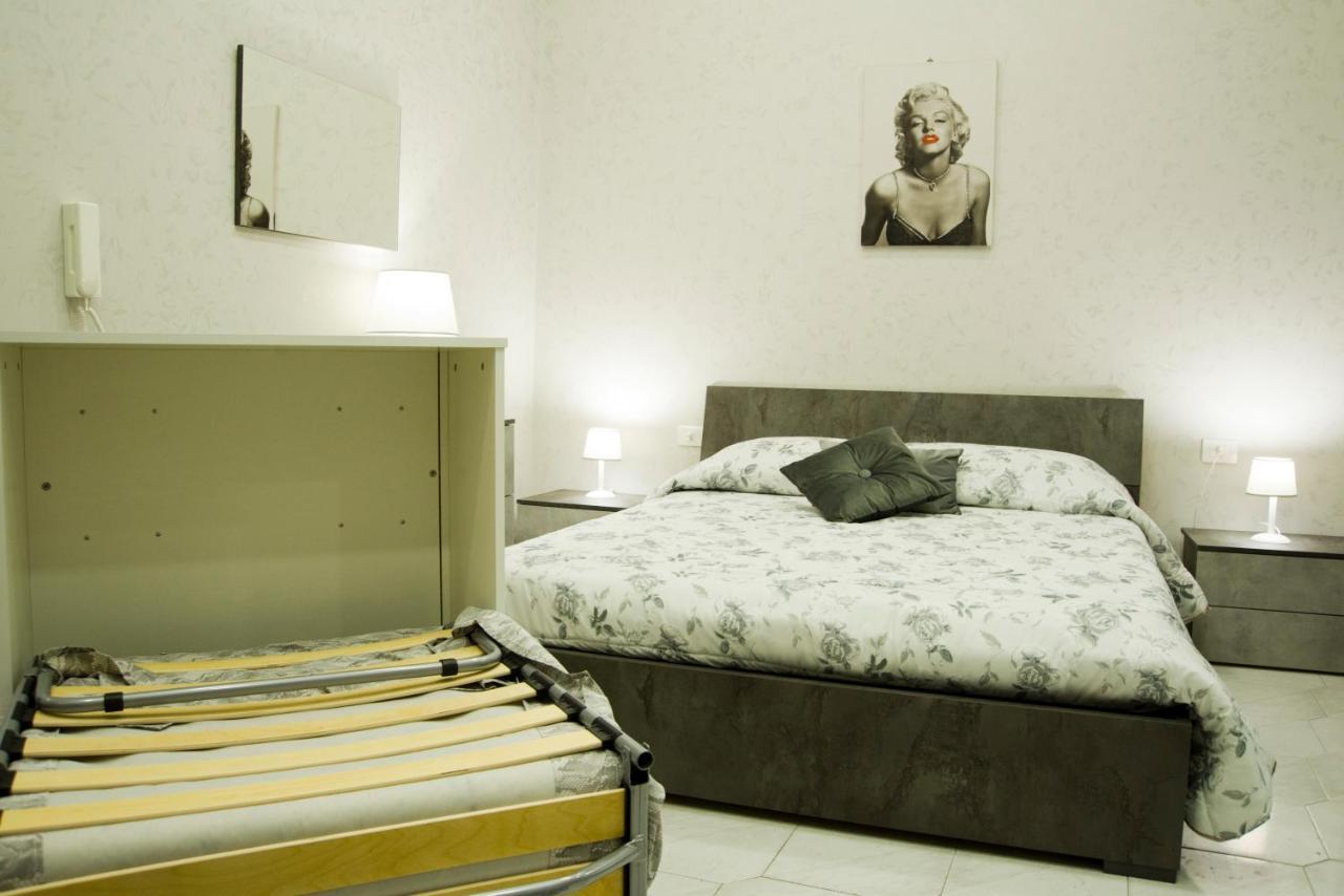 Mincasa Nel Cuore Di Napoli Exteriör bild