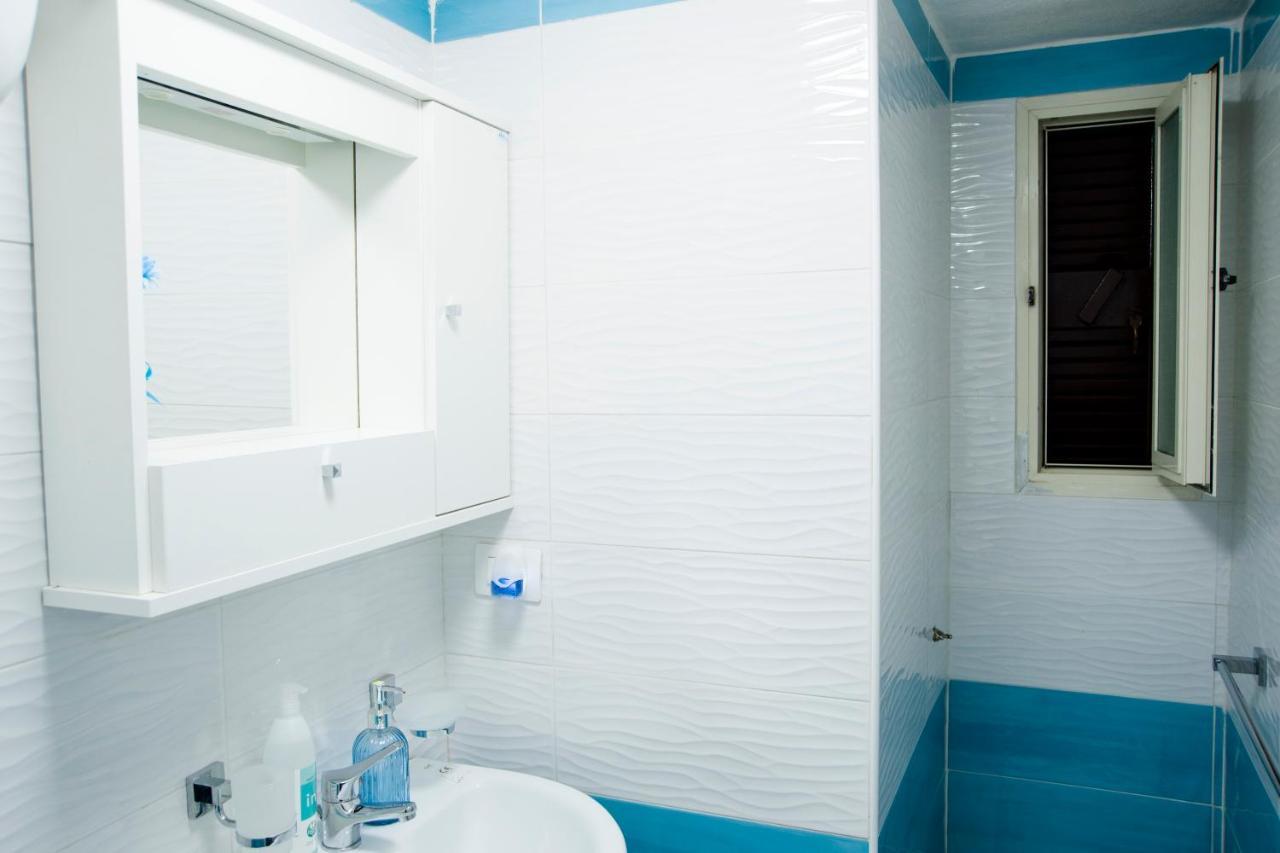 Mincasa Nel Cuore Di Napoli Exteriör bild