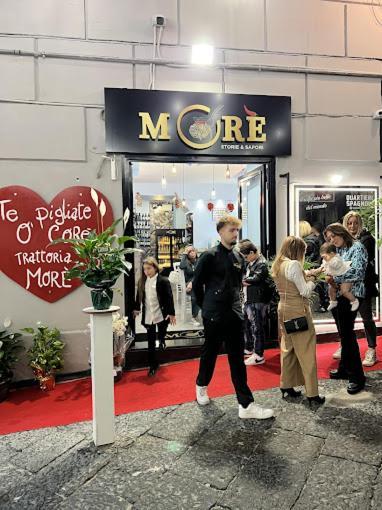 Mincasa Nel Cuore Di Napoli Exteriör bild